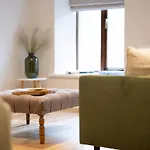 Nyaraló Spacious With Waterfall View By Letmestay *